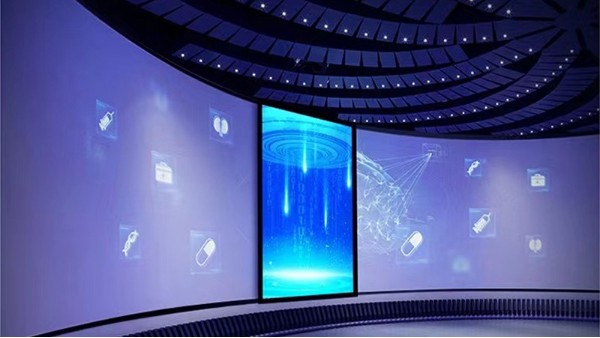 多角度觀看體驗，提供個性化顯示——滑軌屏